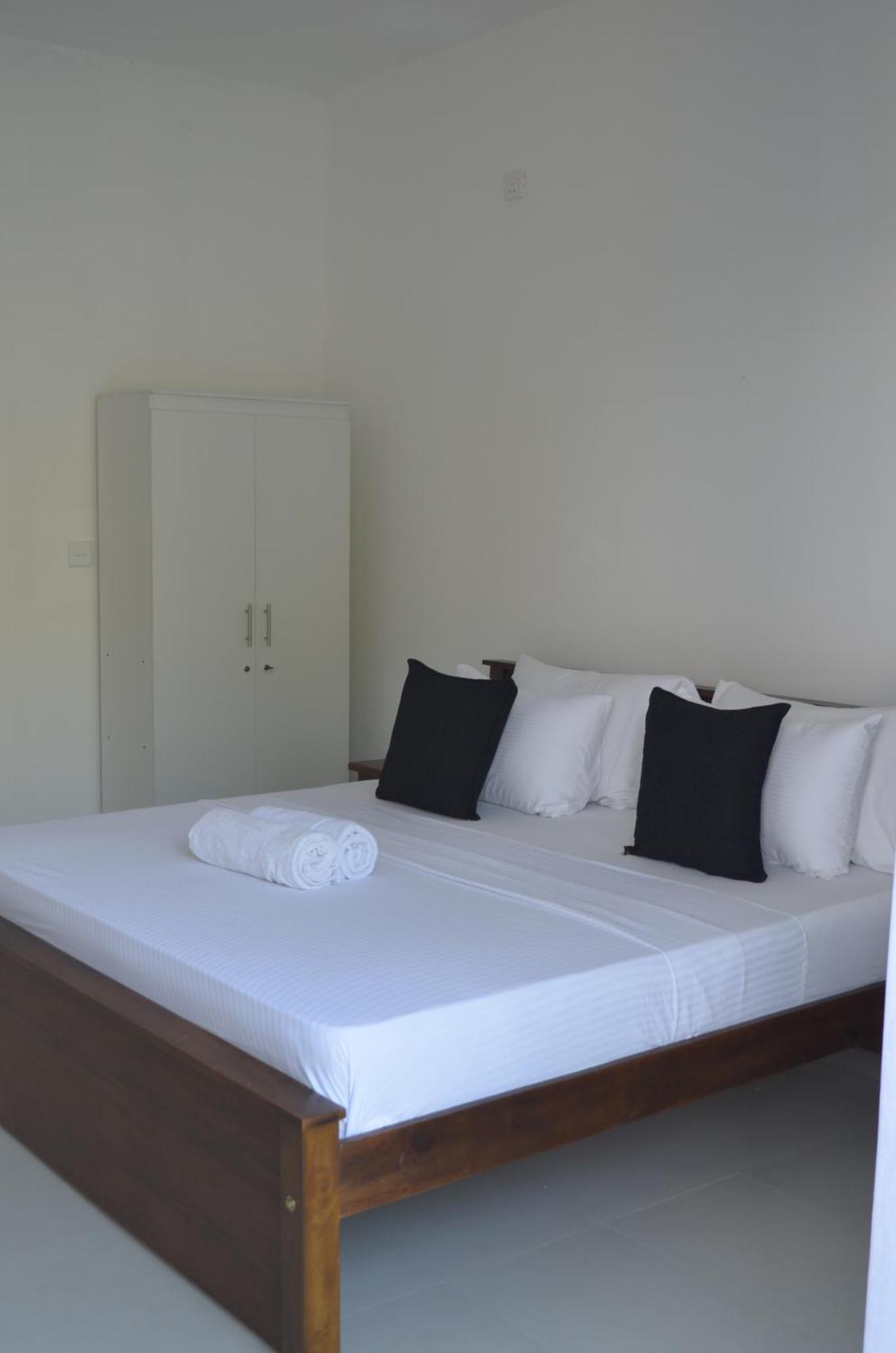 Silina Airport Transit Hotel & Residence Katunayaka Eksteriør billede