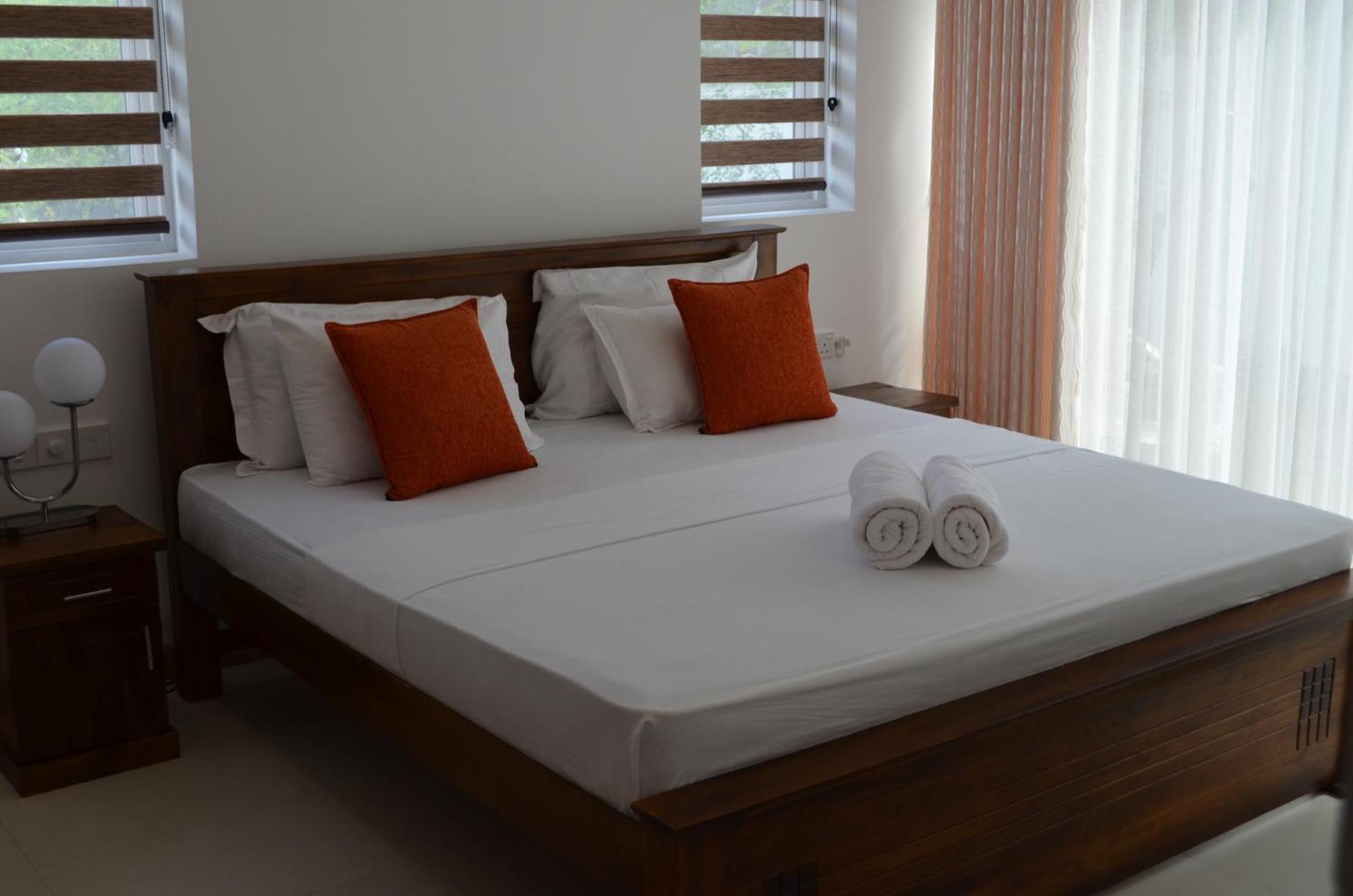 Silina Airport Transit Hotel & Residence Katunayaka Eksteriør billede