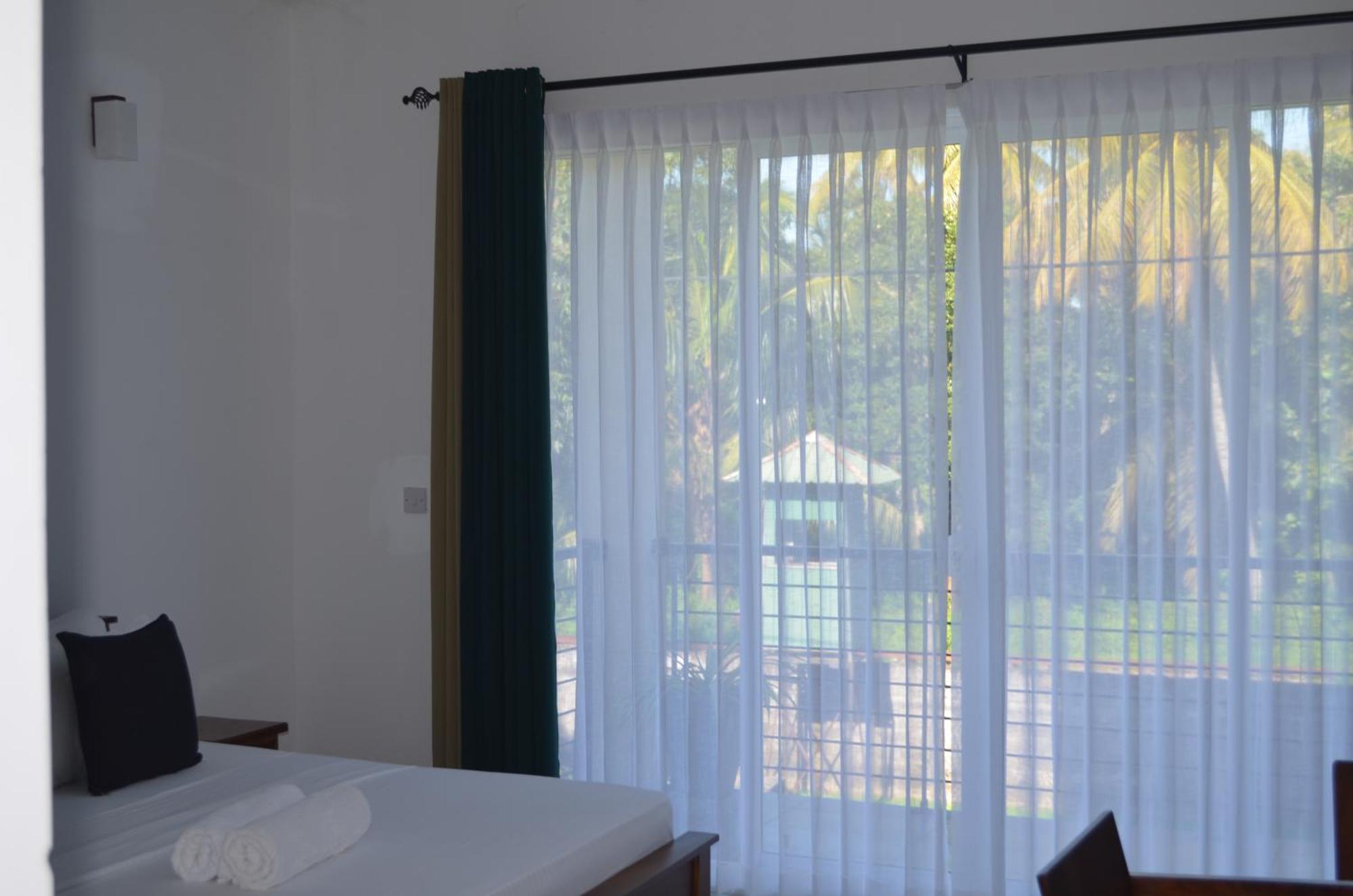 Silina Airport Transit Hotel & Residence Katunayaka Eksteriør billede
