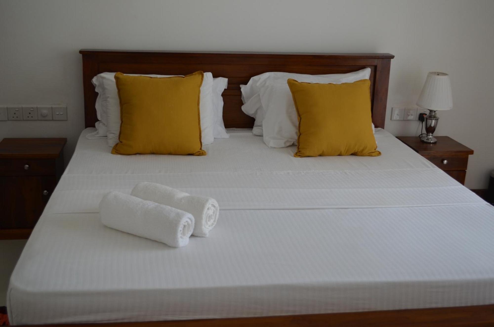 Silina Airport Transit Hotel & Residence Katunayaka Eksteriør billede