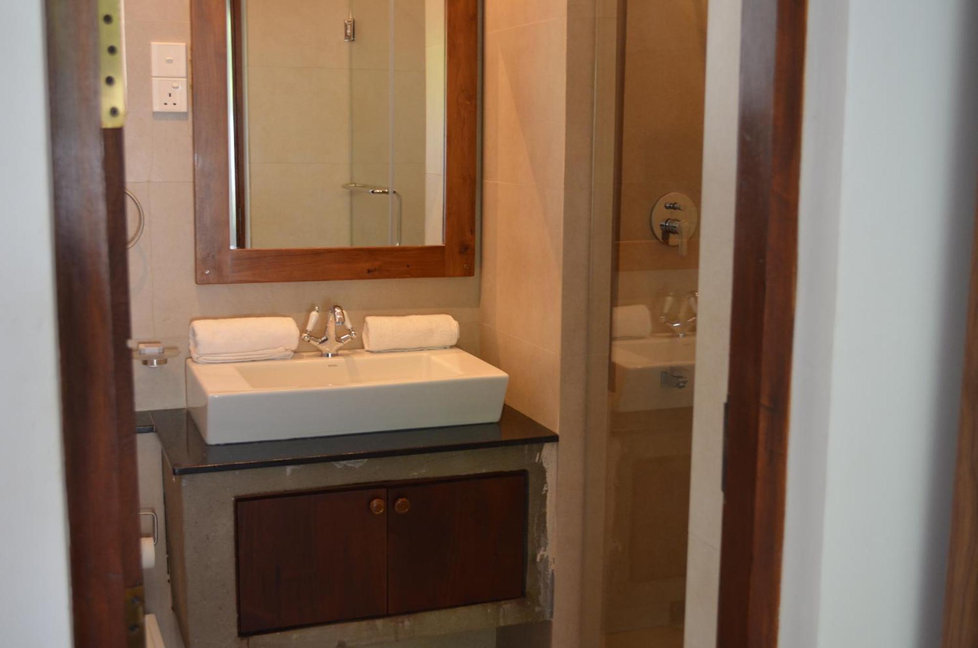 Silina Airport Transit Hotel & Residence Katunayaka Eksteriør billede